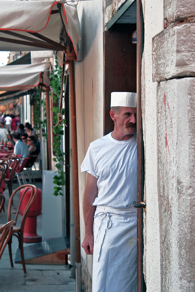 Momenti veneziani 92 . Il cuoco.jpg